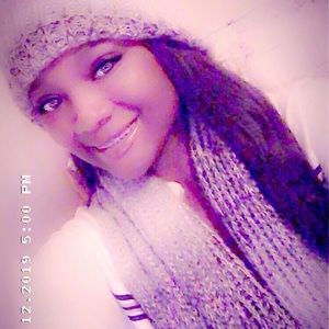 Meet your Posher, Moniqua